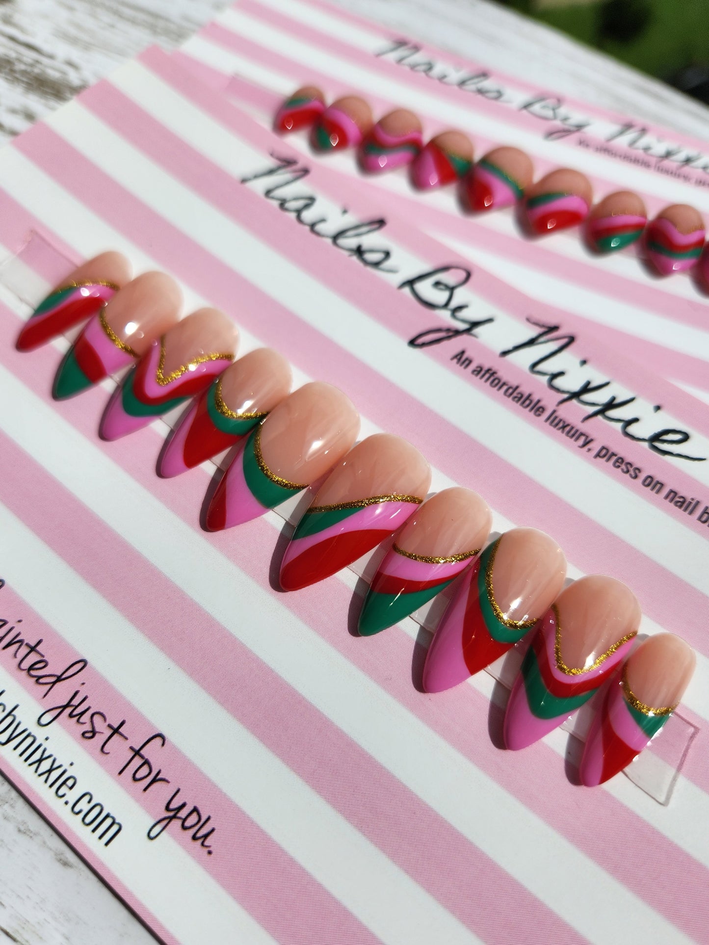 Razzle Dazzle press on nail set