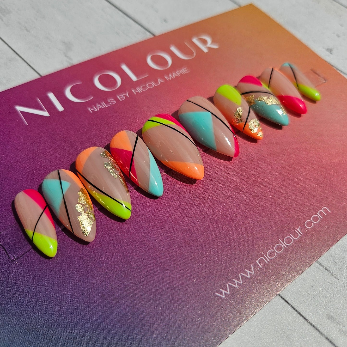 Neon Abstract nail set