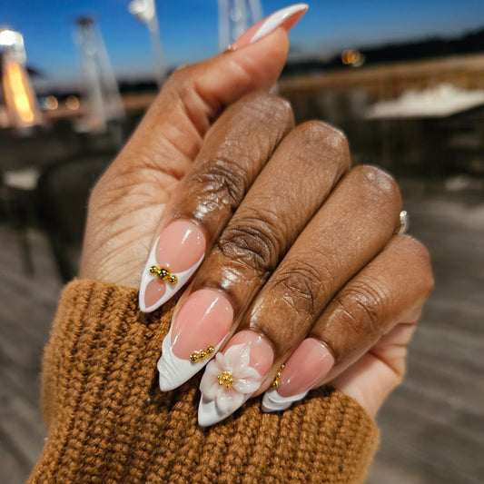 Anniversary- Press On Nail Set