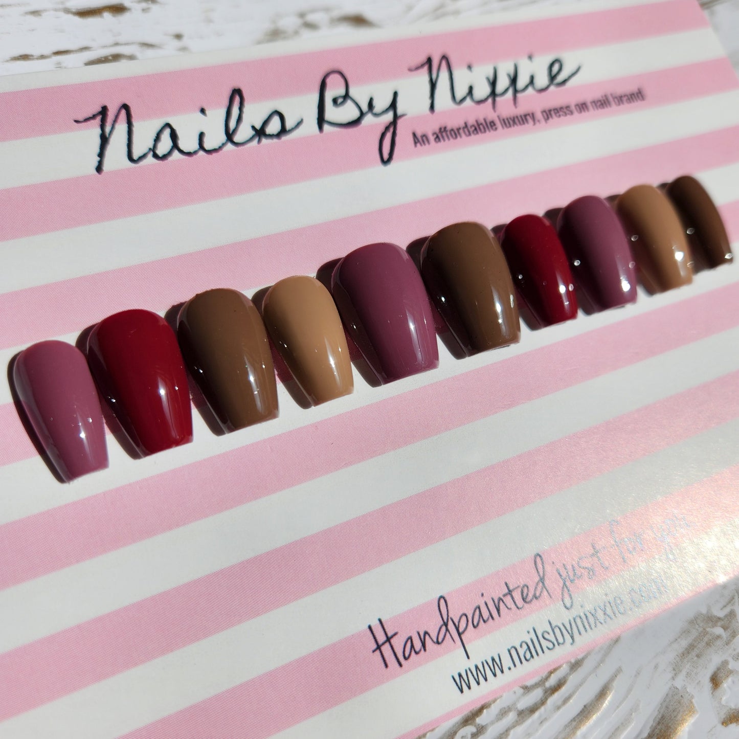Brown Berry - Press On Nail Set