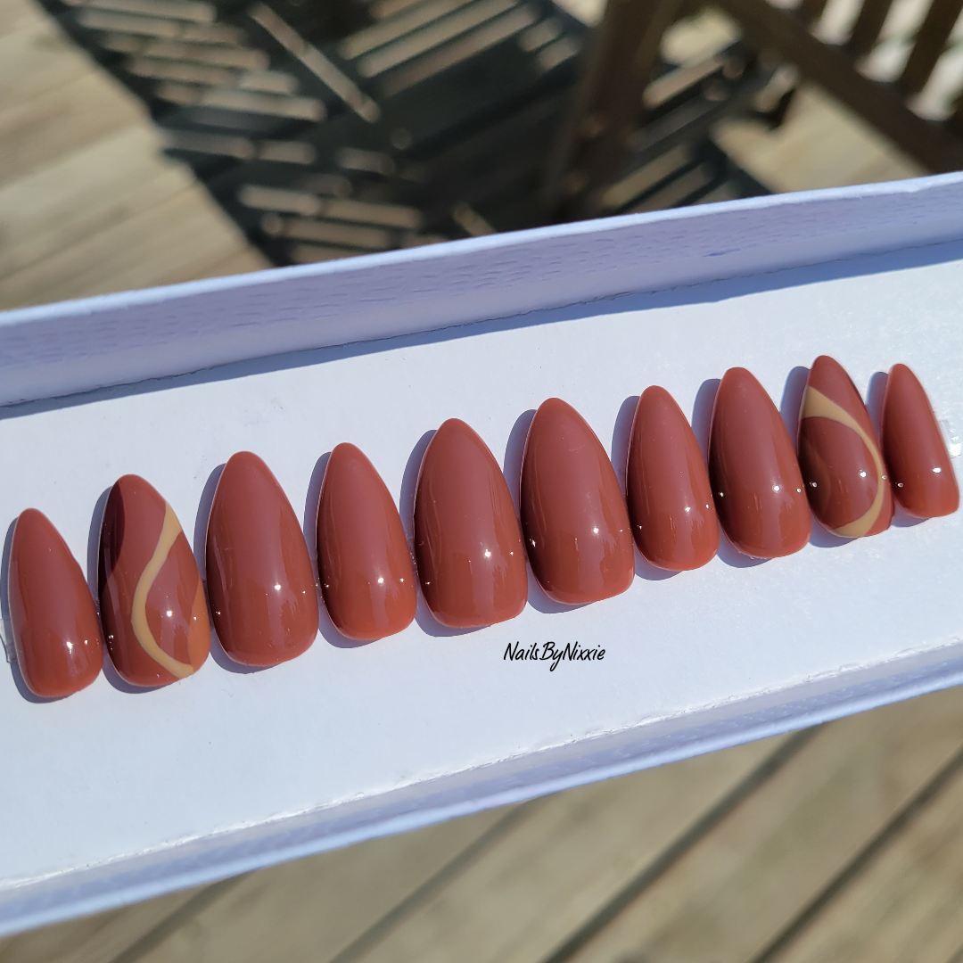 Chocolate Swirl press on nail set