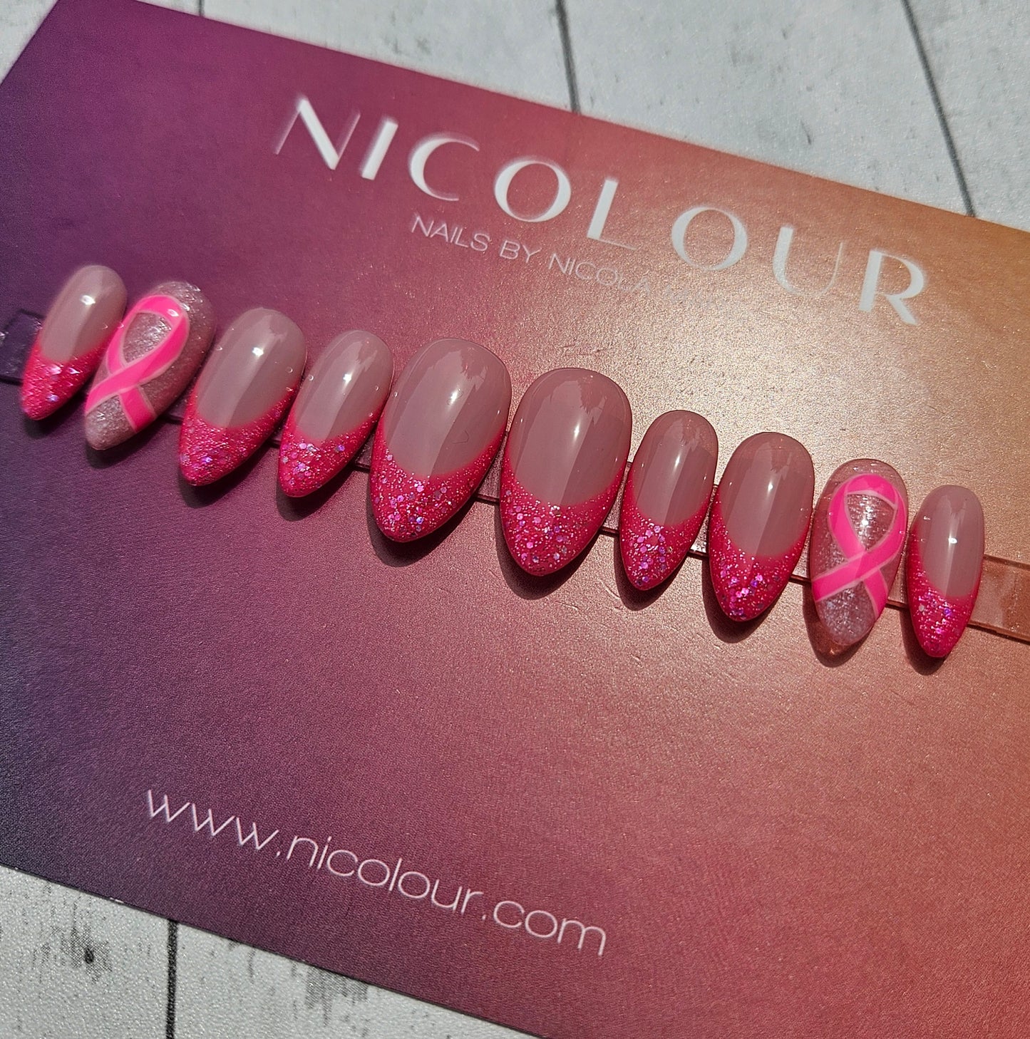 Breast Cancer Awareness - Press On Nail Set