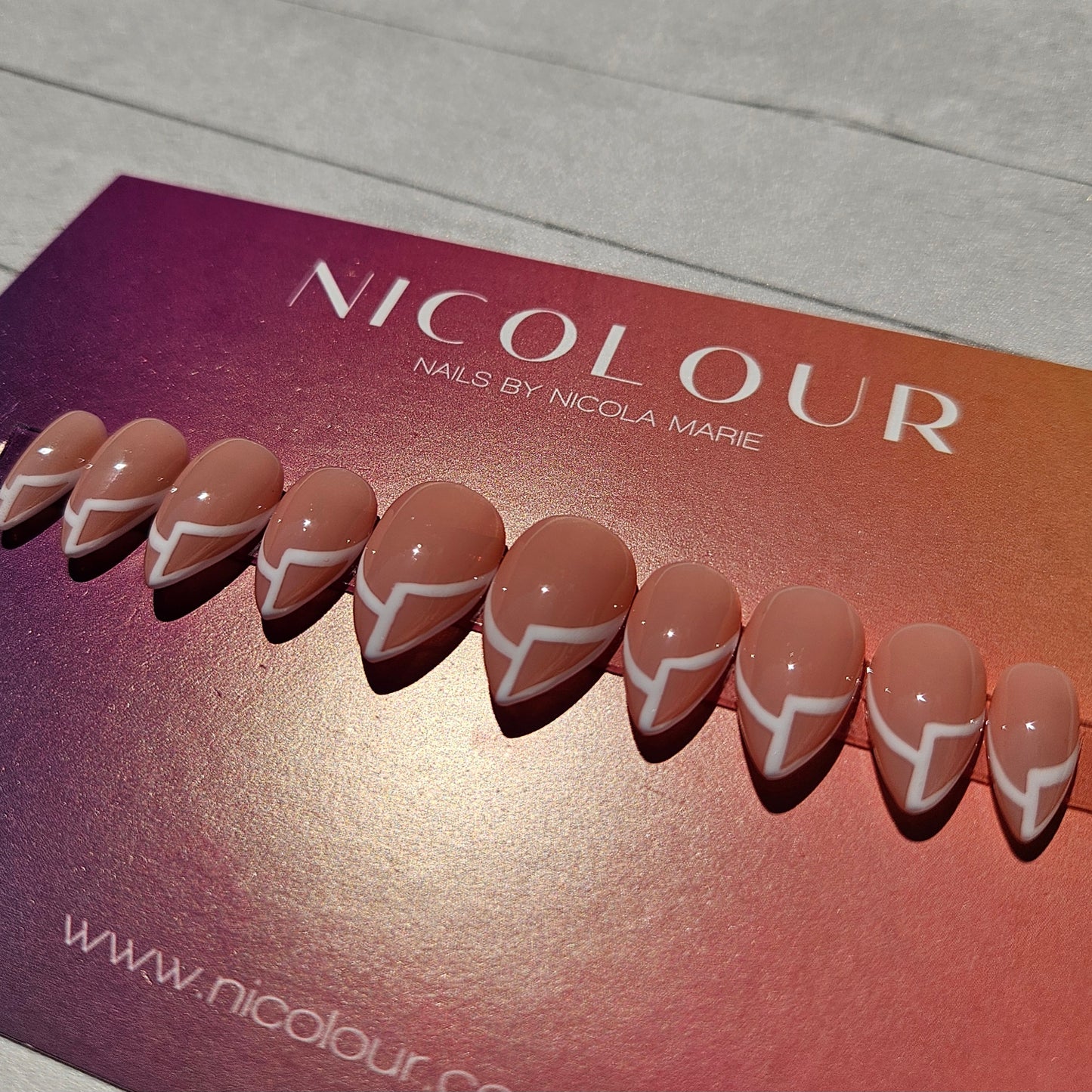 Back & Forth press on nail set