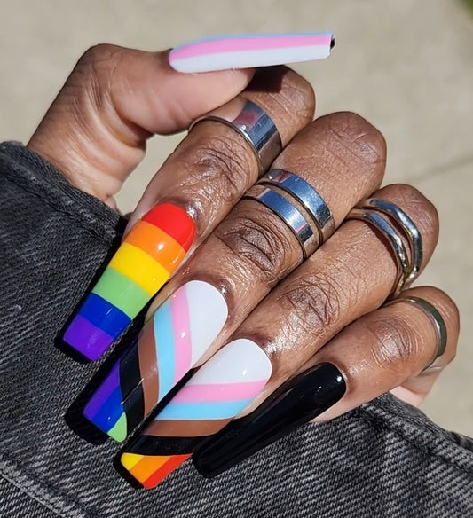 Love Wins - Press on nail set