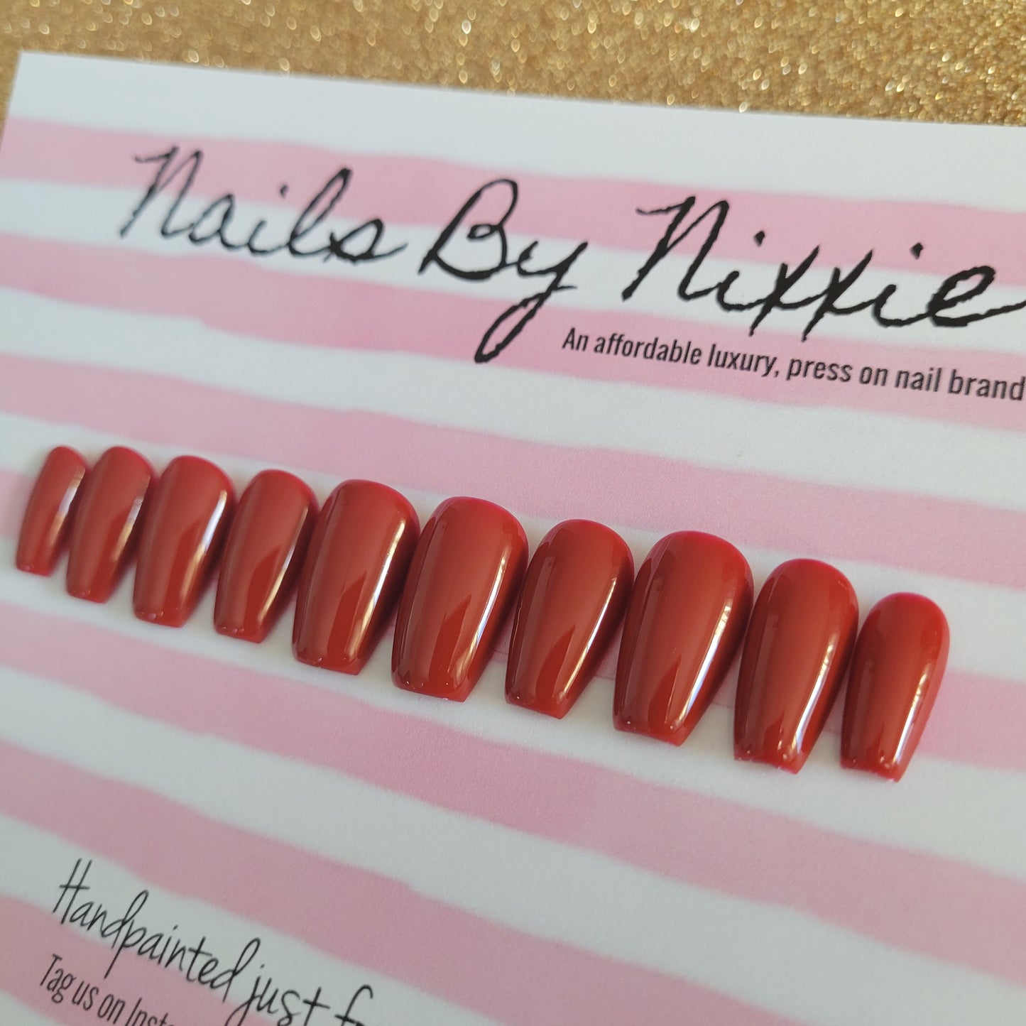 Lady Red press on nail set