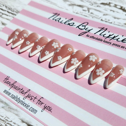 Say Yes - Press on nail set