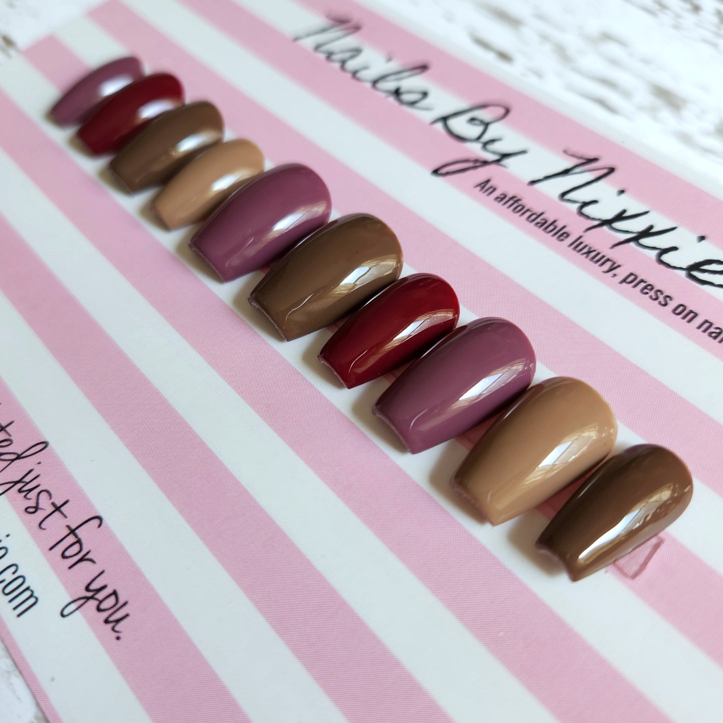 Brown Berry - Press On Nail Set