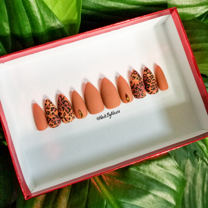 Animal Instincts nail set