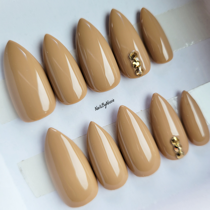 Cream In Your Coffee Nail Set