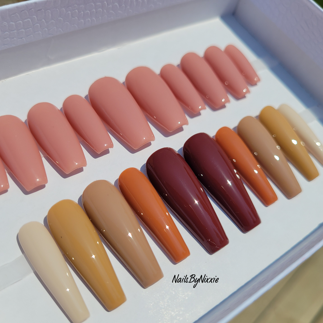 All The Nudes - Press On Nail Set