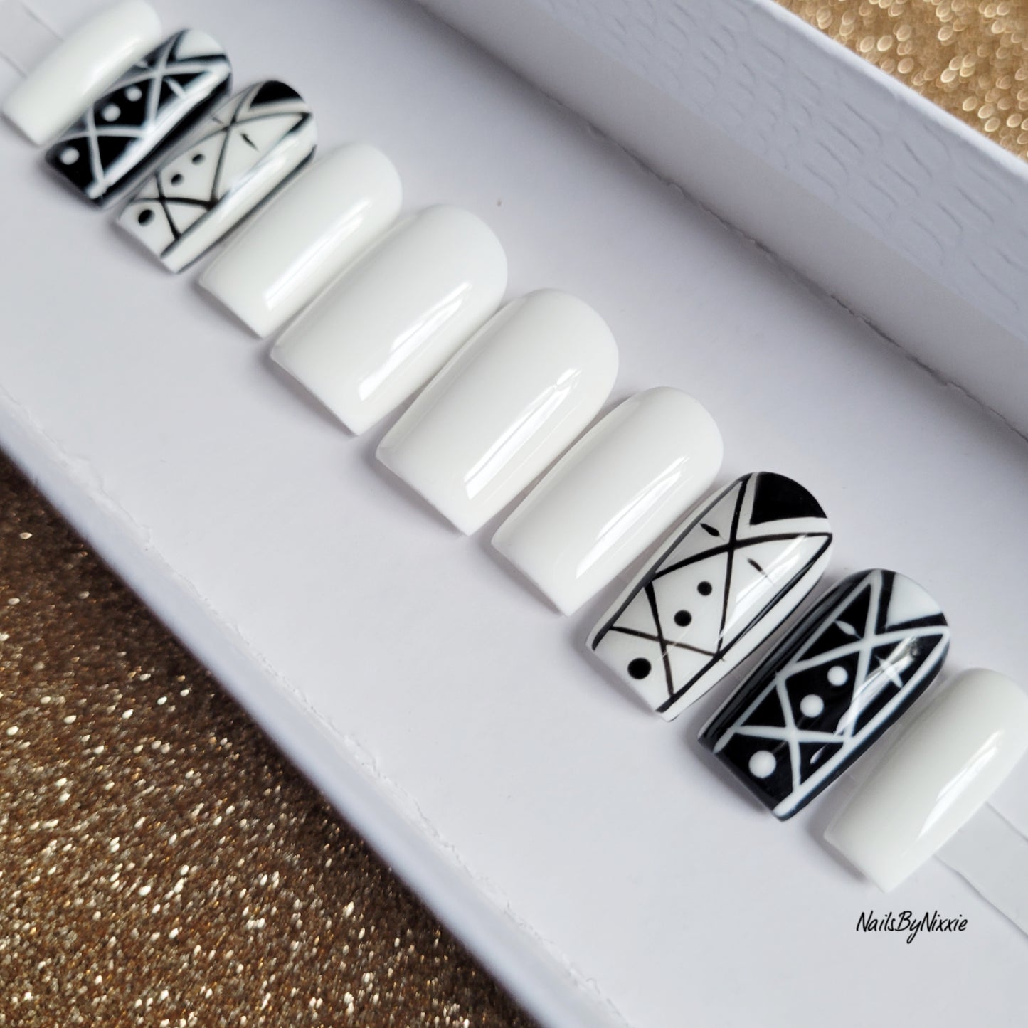 Tribal - Press on Nail Set